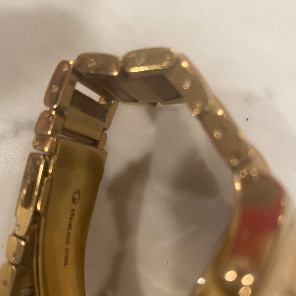 Michael Kors Tortoise Shell Watch - Picture 6 of 8